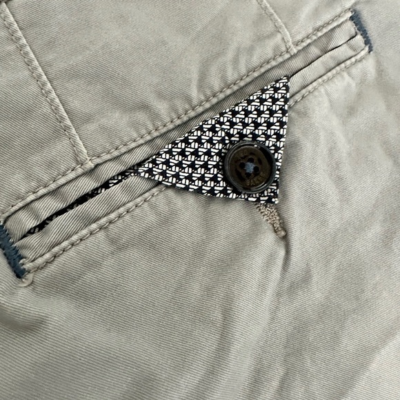 New Ted Baker London Light Gray Premium Selvedge Chino Shorts 40R - Picture 13 of 16